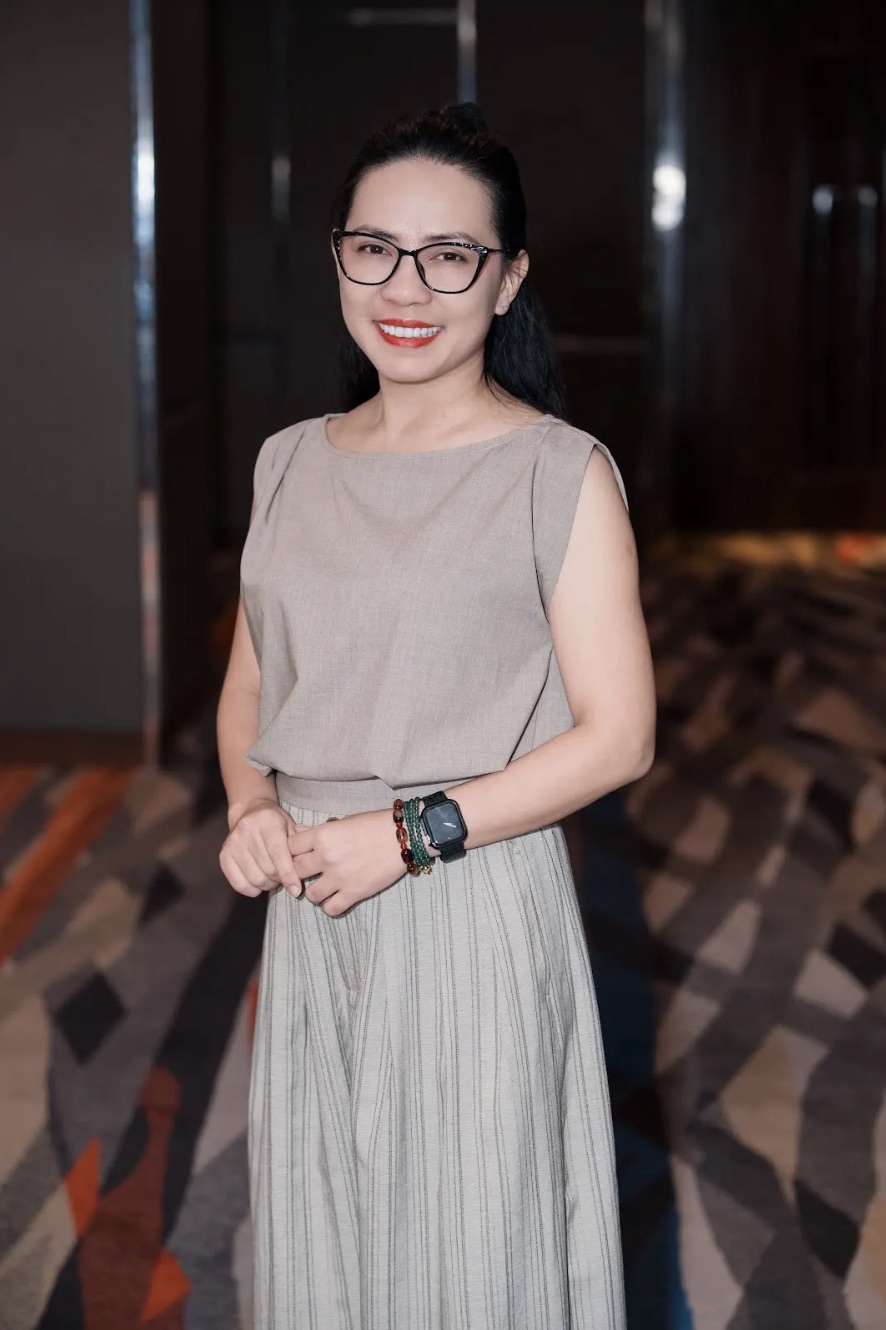 Coach Bùi Thị Thu Hà